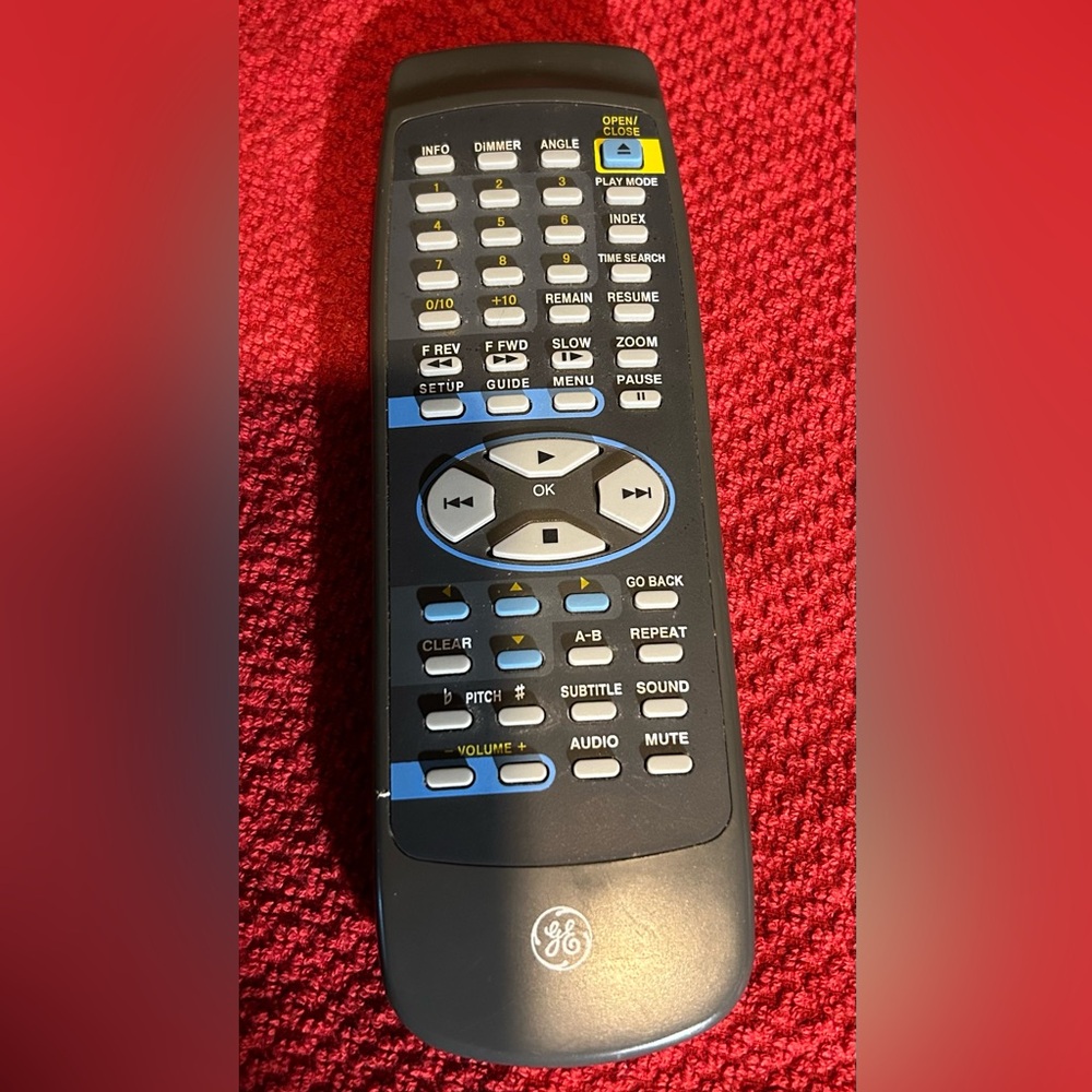 GE UNIVERSAL REMOTE CONTROL